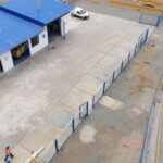 trabajadores en zona administrativa